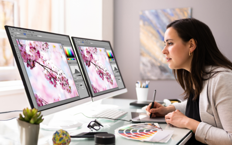 Discover top Graphic Designer jobs in the United States! Unleash your creativity with competitive pay, flexible hours, and career growth opportunities. Apply now!