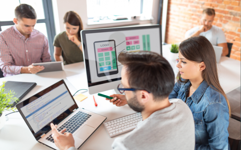 UX/UI Designers