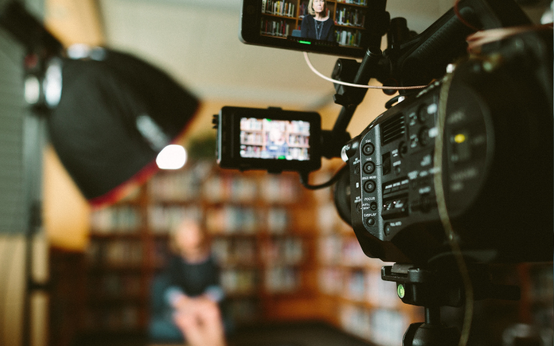 Photoshoot Assistant Needed – $25/hr | Albany Boutique